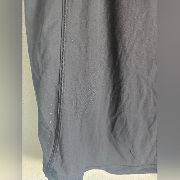 Bundle of Three (3) Women's Lululemon Sculpt Mesh Keyhole Reflective Tank Tops - Picture 14 of 16